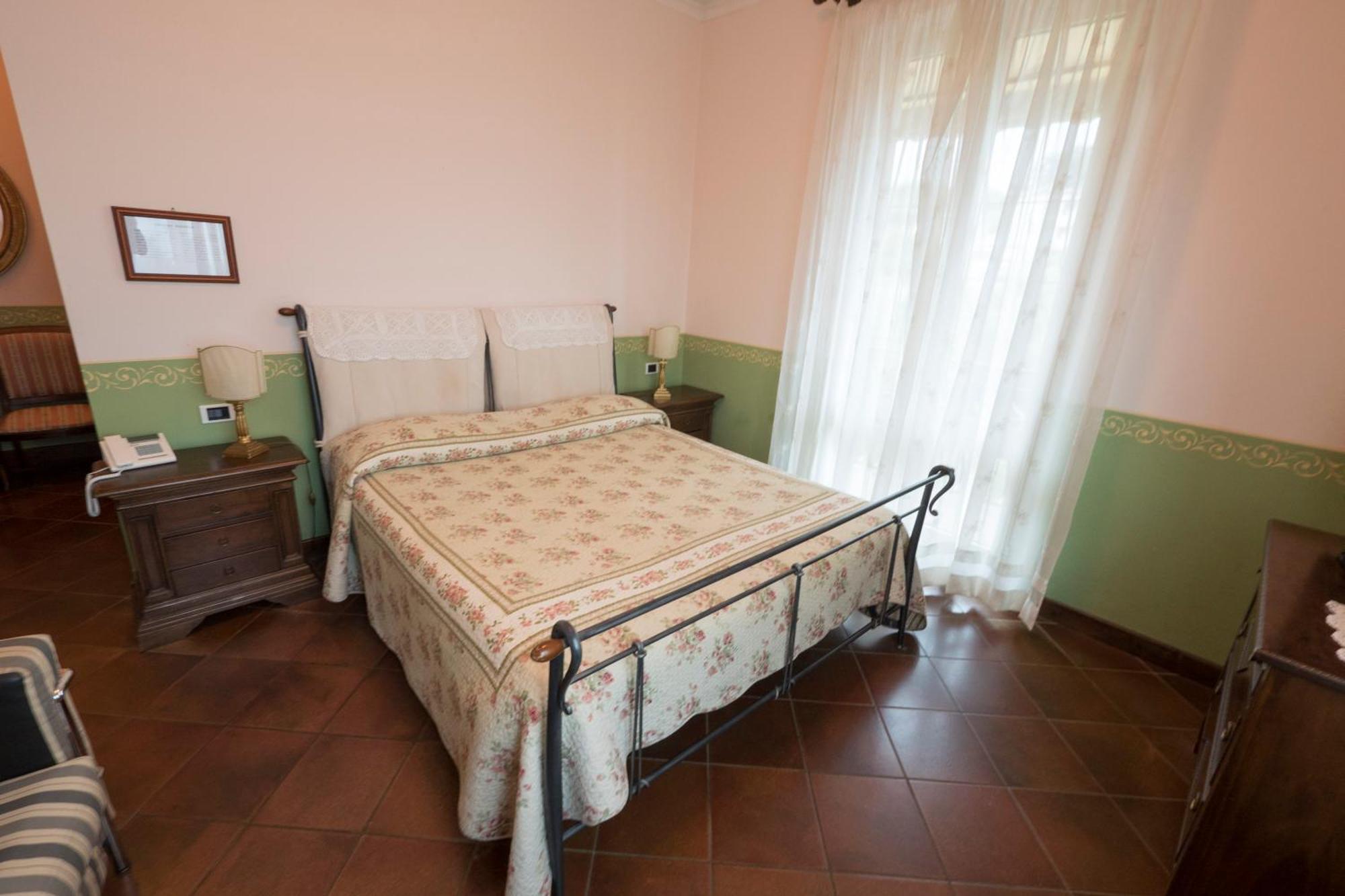 Locanda Miranda Телларо Экстерьер фото